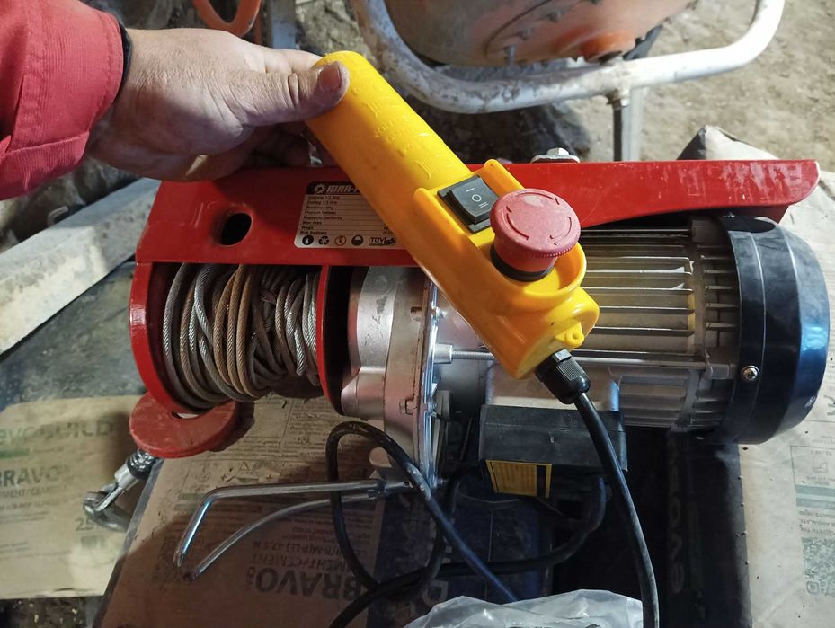 Продава се лебедка