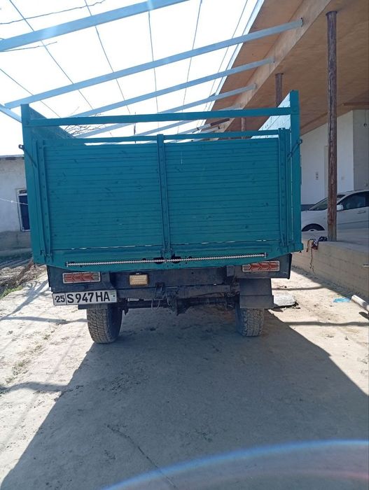 Uazik  sotiladi  holati yaxshi