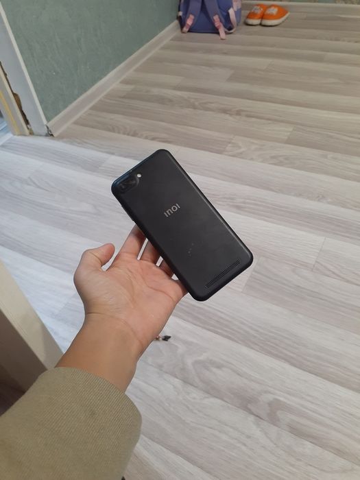 Телефон иной старый