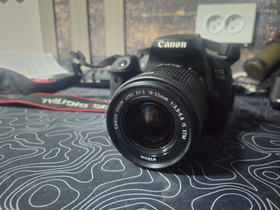 Фотопорат canon700d