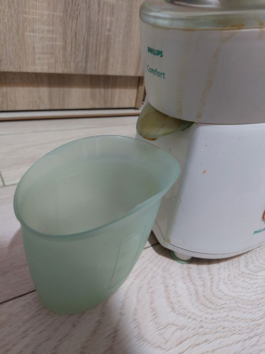 Storcător Philips pentru fructe și legume