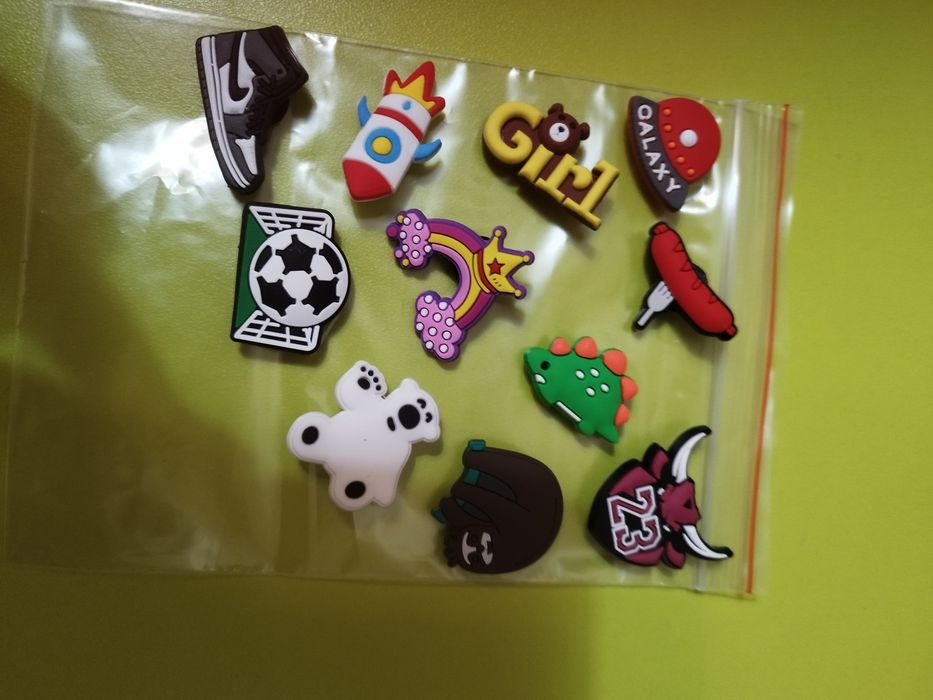 Джибитсы украшение для кроксов