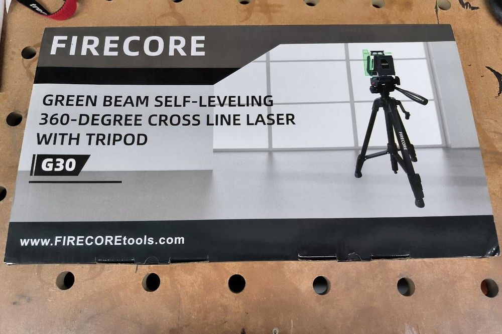 Лазерен нивелир Firecore 360° със статив, зелен самонивелиращ се