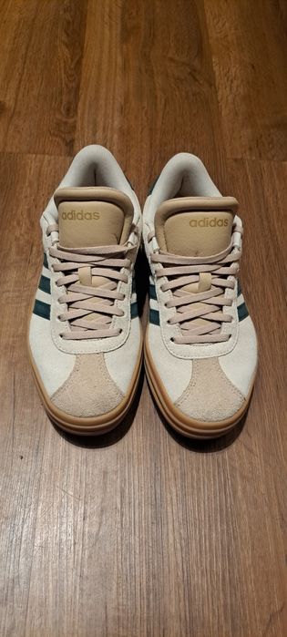 Кецове adidas бежови