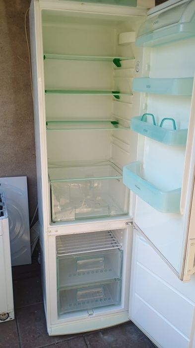 Frigider cu congelator tip combină frigorifică înaltă Gorenje îndesit artic