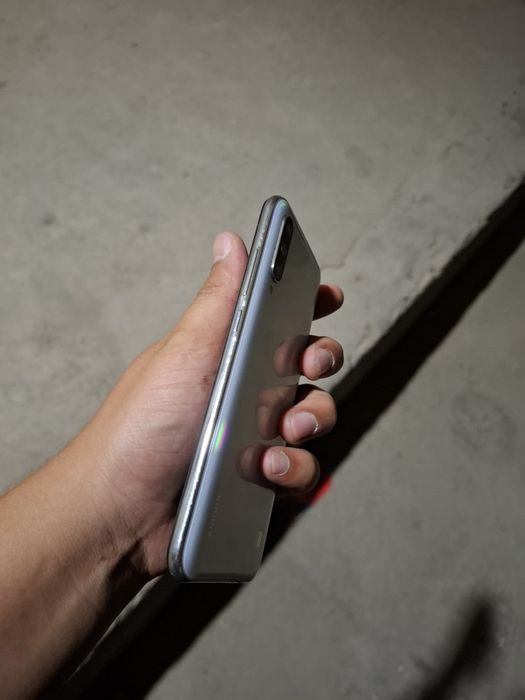 Xiaomi A3 bor ideal holatda