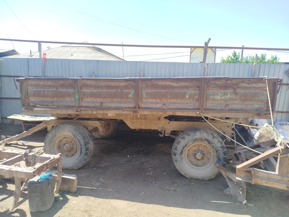 Traktor aravasi sotiladi.