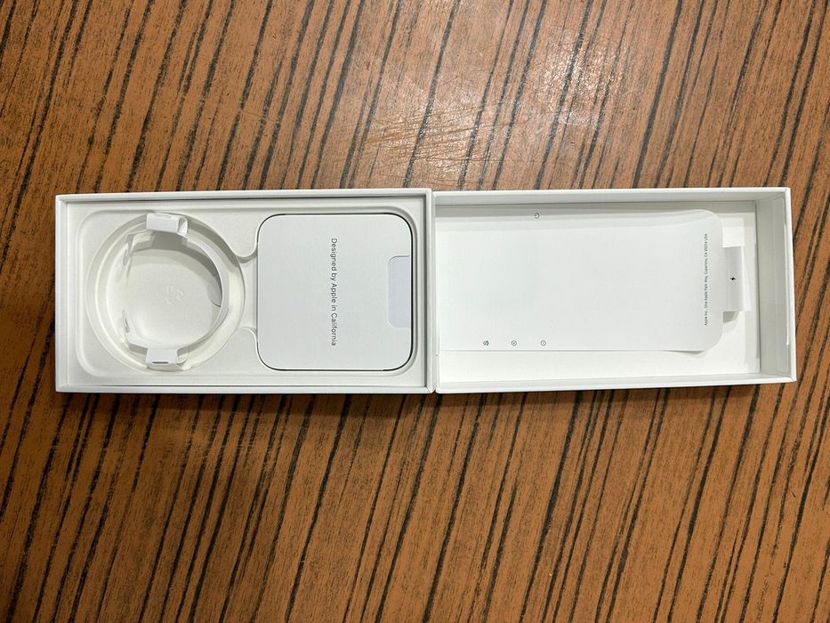 продаю Iphone 15 pro 128 Gb,