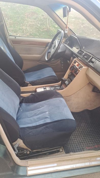 Продам срочно машину