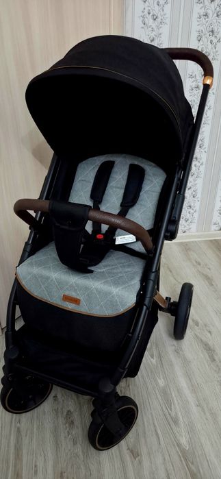 Продам детскую коляску