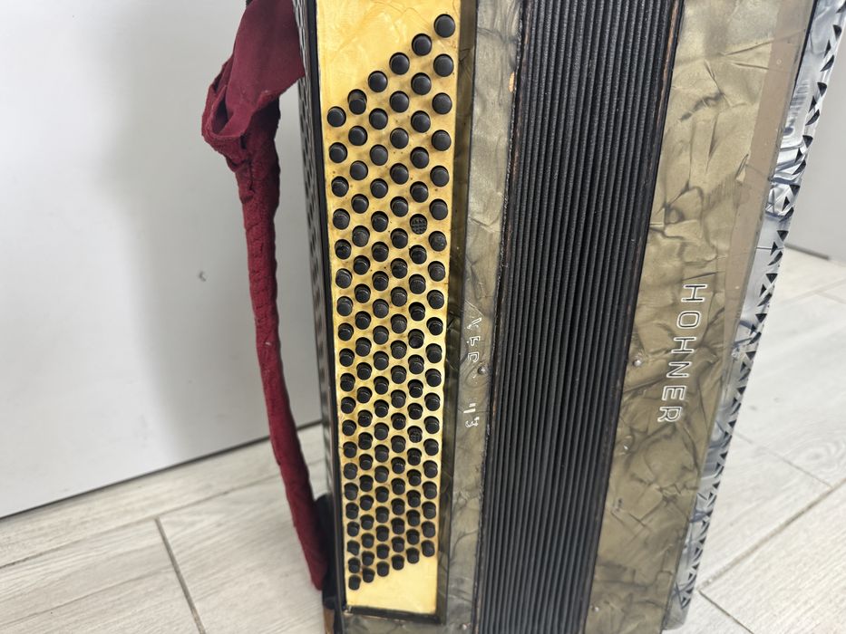 Acordeon Hohner Verdi II sita 120 basi