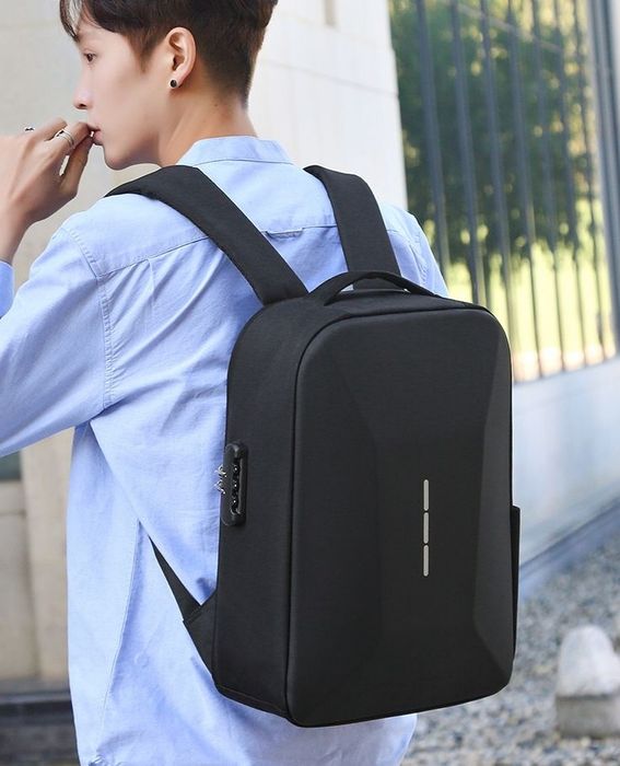 мужской рюкзак для ноутбука с твердым корпусом водонепроницаемый,