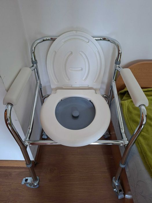 Санитарен стол .