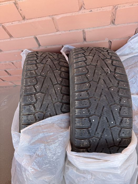 Зимние шины 2 штуки