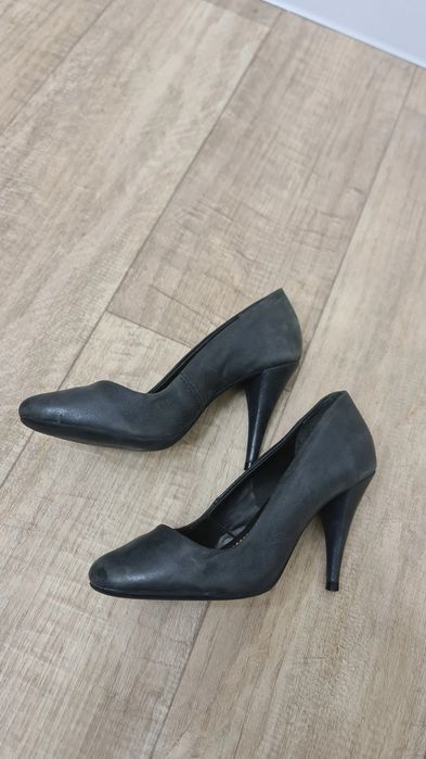 Туфли  серые 33 размер