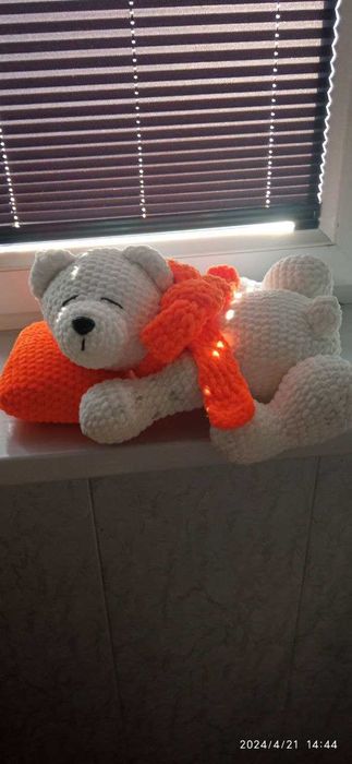 Продаются игрушки ручной работы.