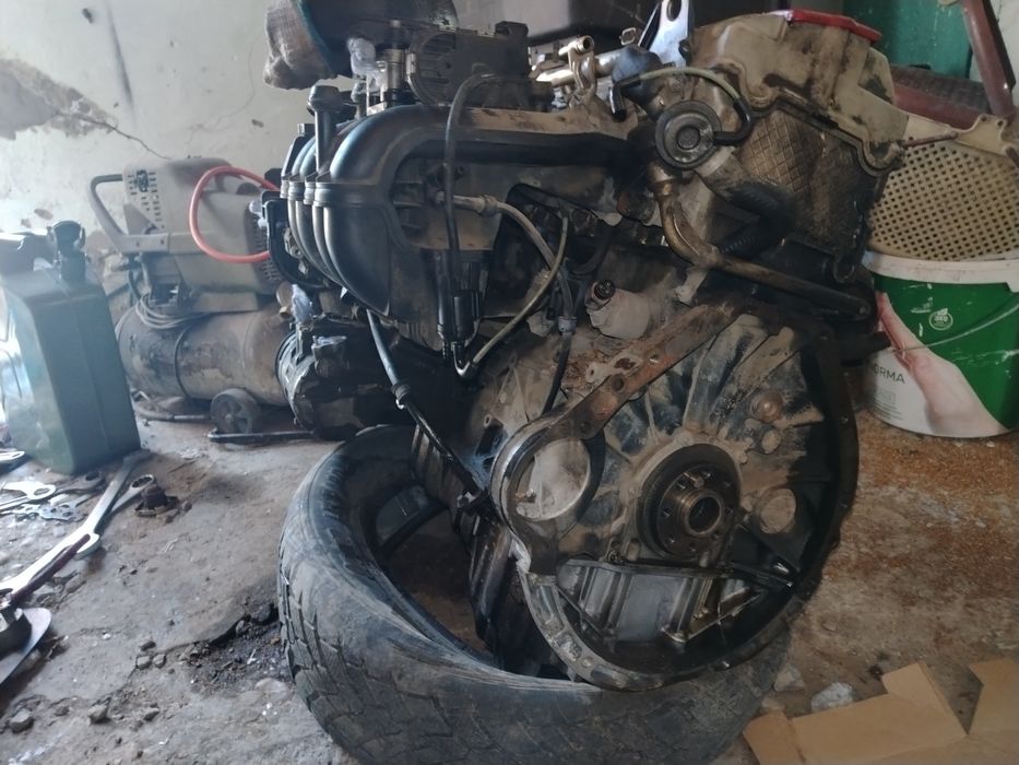 Двигатель на мерседес 111, компрессор,  объем 2.0