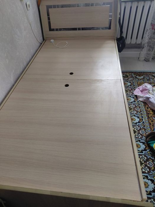 Продам односпальнюю  кровать
