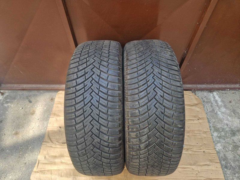 2 Pirelli R17 225/60
всесезонни гуми
DOT4721