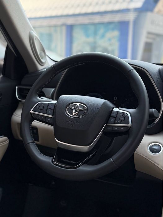 Toyota Highlander Hybrid Limited