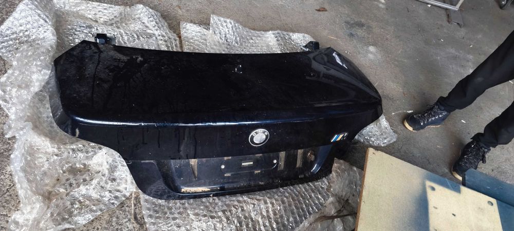 Тъмно син заден капак БМВ Е60 фейслифт