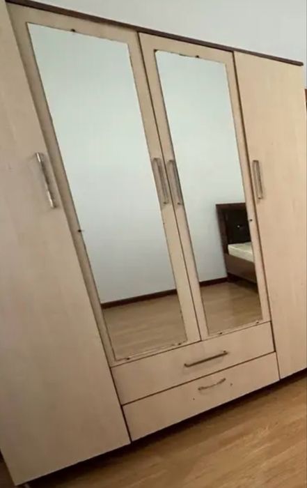 Отдам даром диван