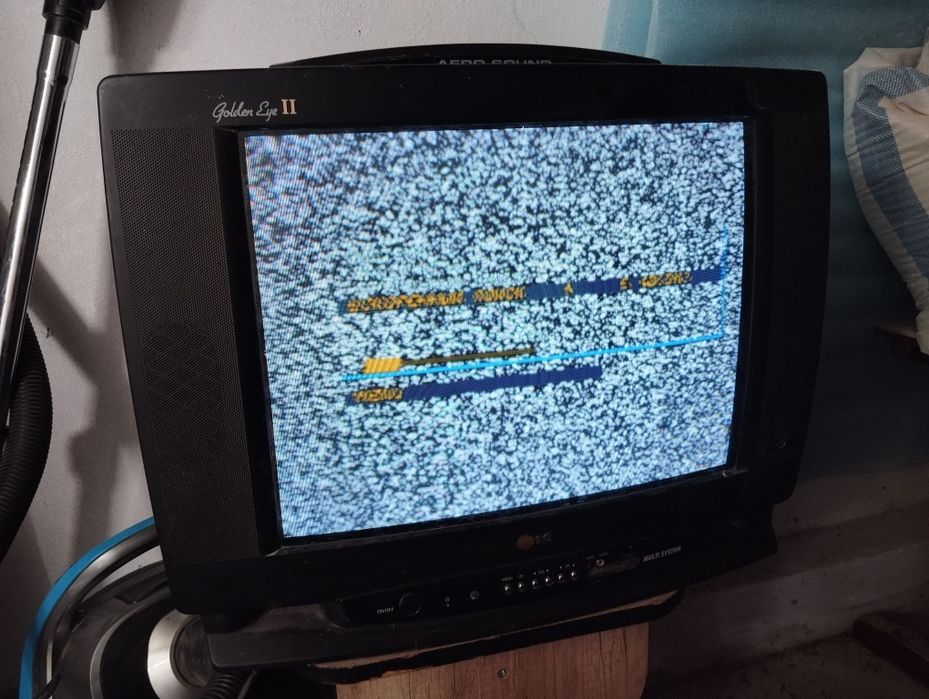 Телевизор  марки LG