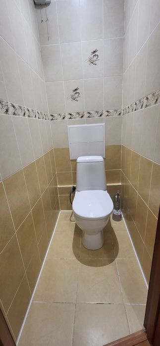 Сдам  трехкомнатную квартиру в центре
