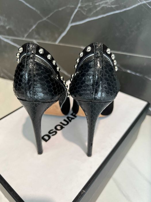 Обувки в черно на DSQUARED2