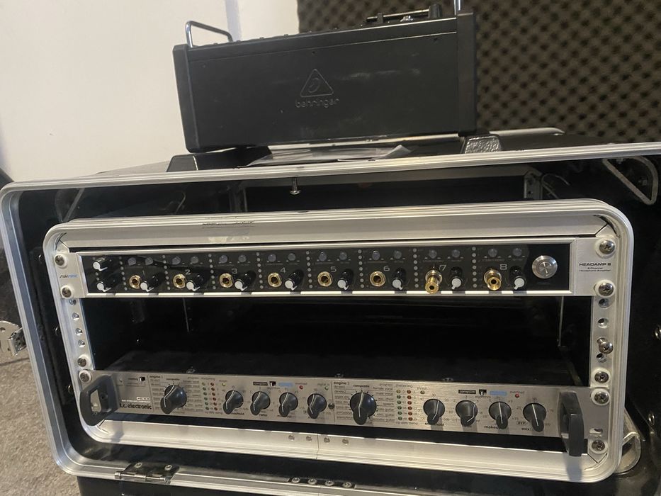 Lectii de instrumente, sala de repetitii, echipament de inchiriat !