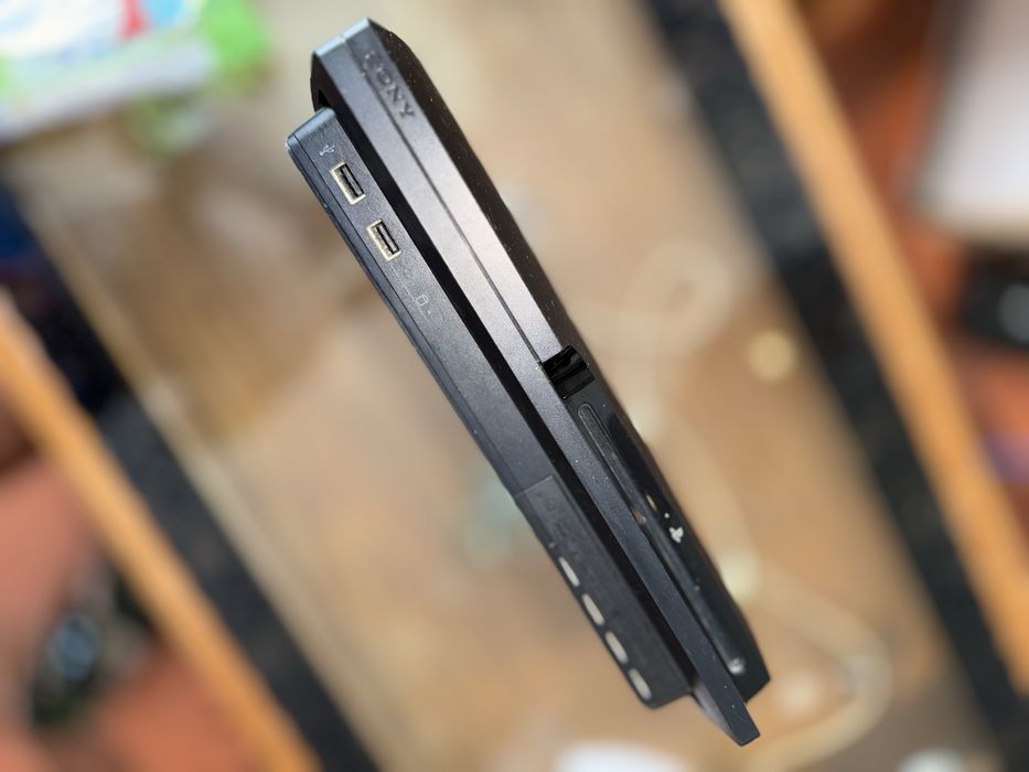 Vand ps3 cu jocuri