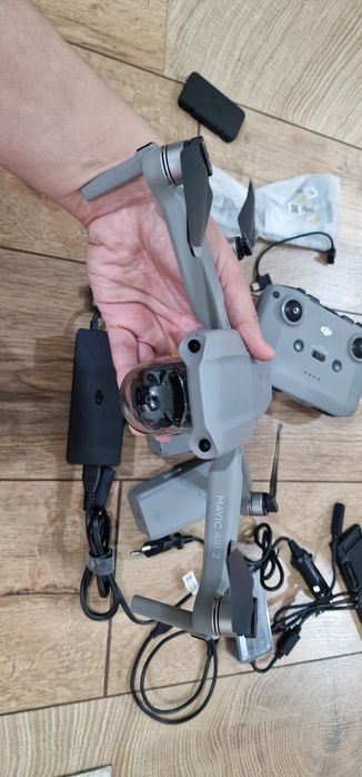 Дрон/ квадрокоптер DJI Mavic Air 2 Combo
