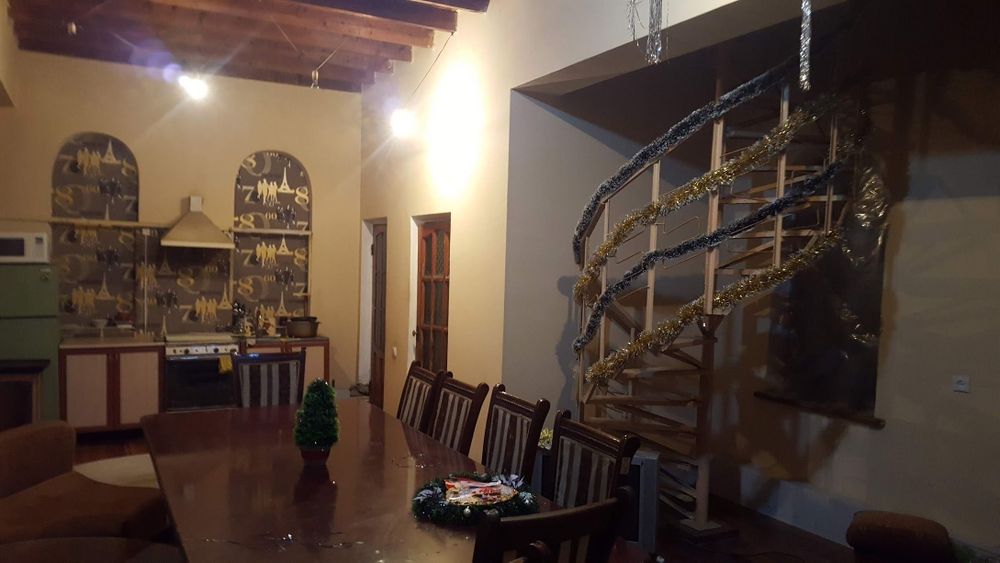 Свой 2-этажный дом сзади Паркентского базара