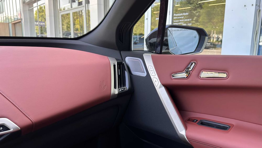 Продам новый BMW iX xDrive45 в наличии с гарантией 8 лет