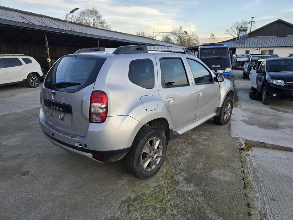 Usa Dacia Duster lateral dreapta geam dacia Duster