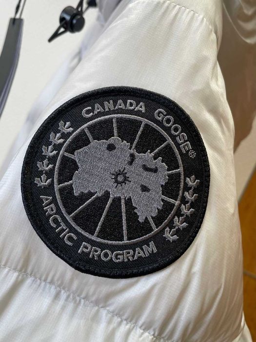 Geaca cu puf Canada Goose Premium