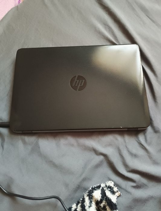 Laptop nou, HP folosit 3 zile