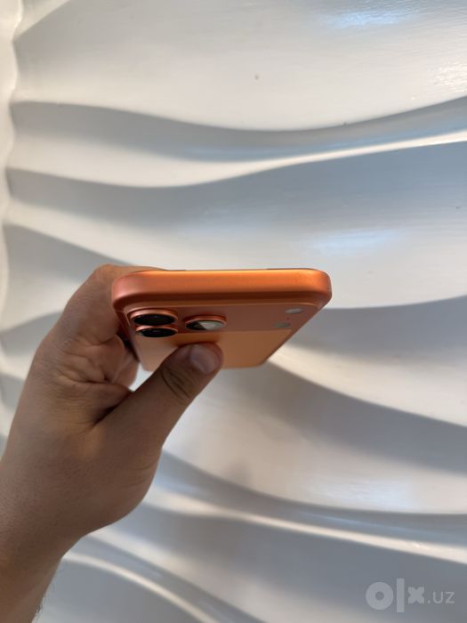 Iphone 17pro max Orange