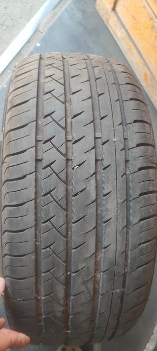 215/50/R17 продам шины