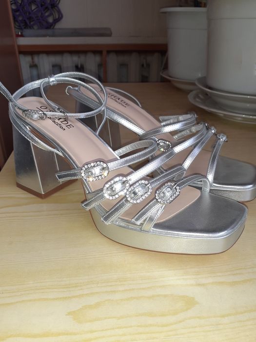 Босоножки женские 40 разм.