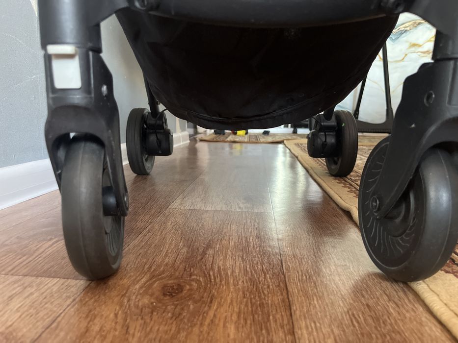 Детская каляска М star1000