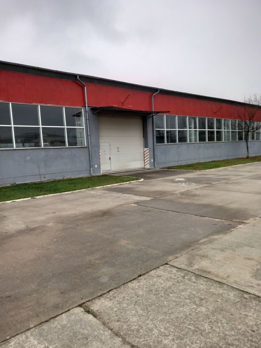 Hala industriala în suprafață 3100 metri pătrați.
