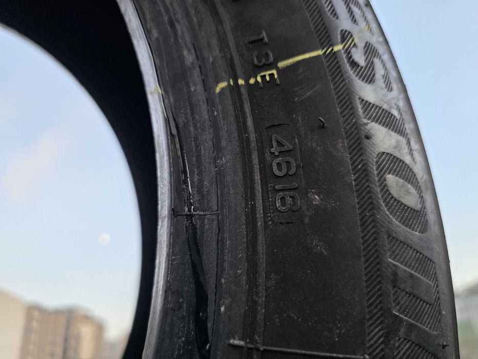4бр Зимни гуми 215 55 17 - Bridgestone