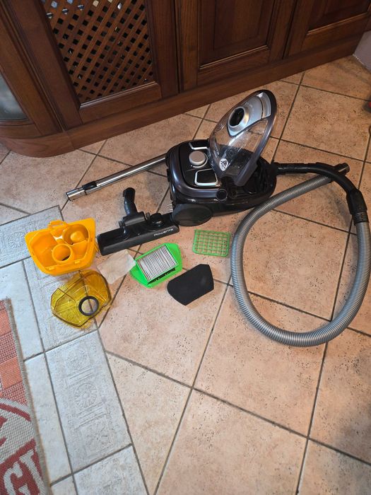 Прахосмукачка Rowenta compacted Ergo cyclonic