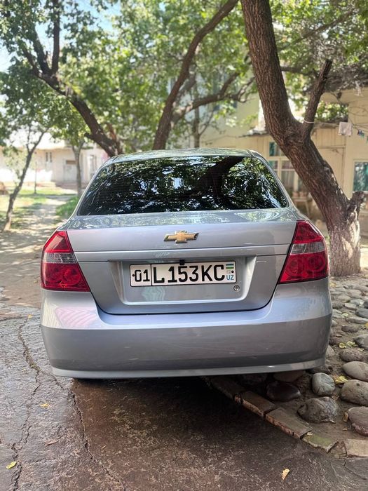 Chevrolet nexia 3 avtomat