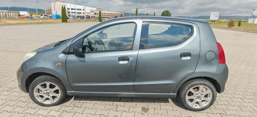 Suzuki Alto benzina 1.0 din 2011