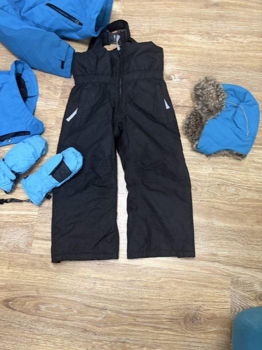 Vand costum de ski pentru copii