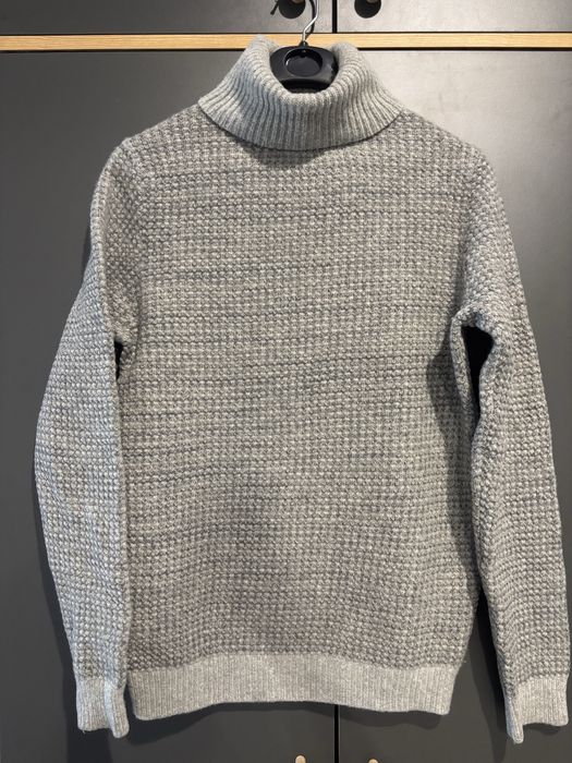 Massimo Dutti пуловер с вълна от Як