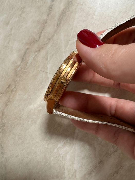 Michael Kors часовник