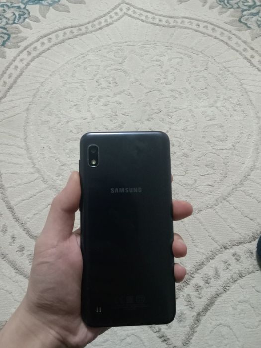 Продаю Samsung A10